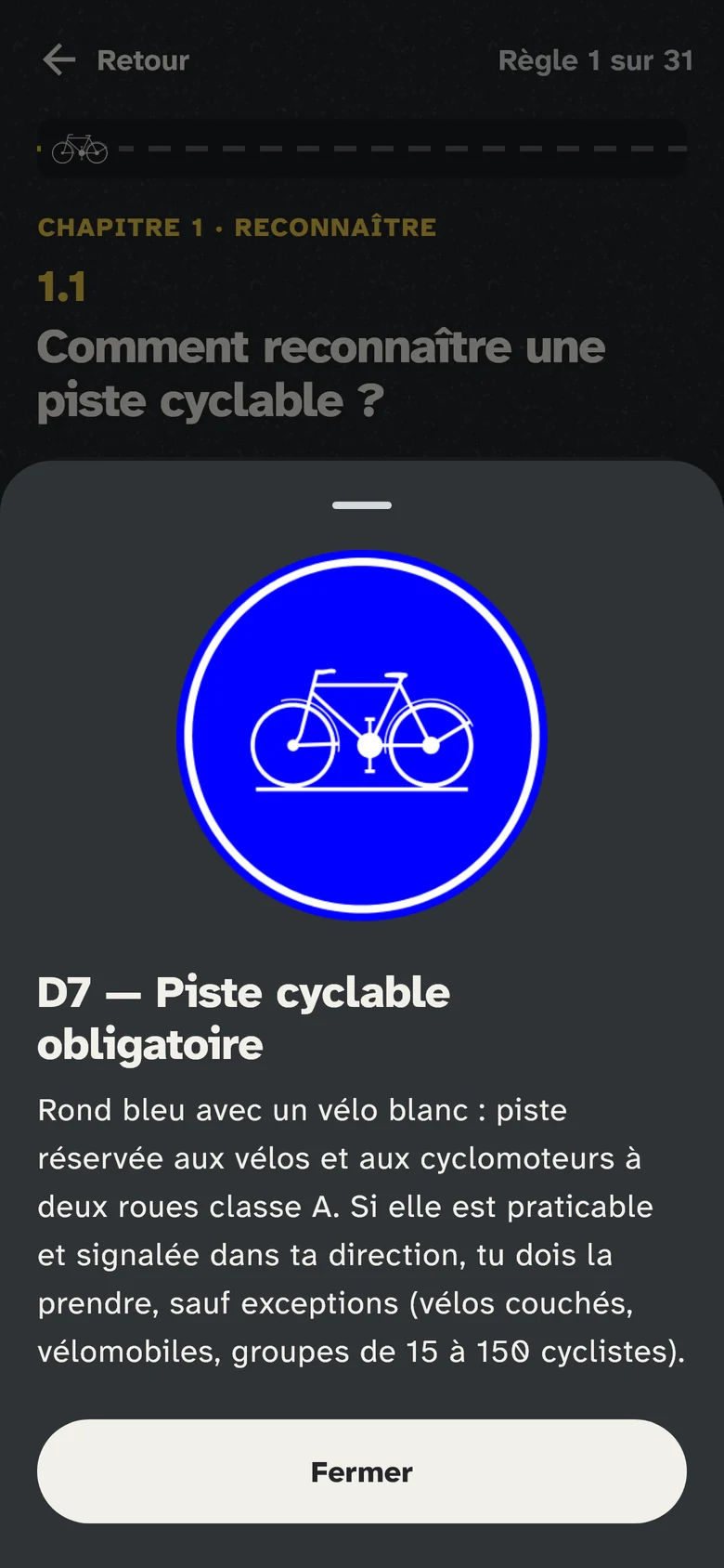 Le panneau D7 affiché en grand, avec son explication : piste cyclable obligatoire.